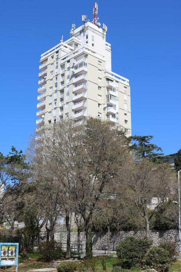 Apartmán Volcano Rijeka Exteriér fotografie